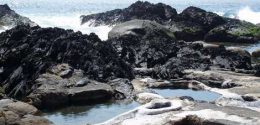 目の前は海!絶景を楽しみながら海中温泉を満喫!