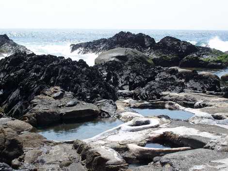 目の前は海！絶景を楽しみながら海中温泉を満喫！